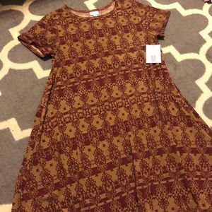 M Lularoe Carly Aztec 😍 BNWT!